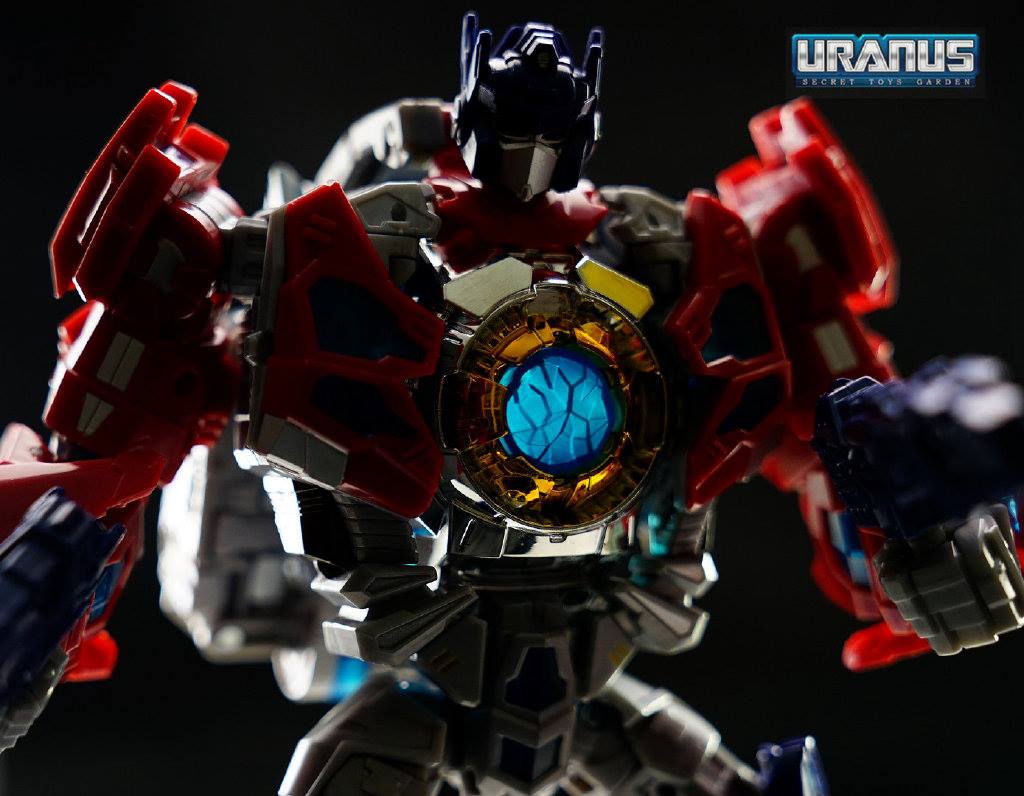 Casio G-Shock X Transformers: Master Optimus Prime Gallery by